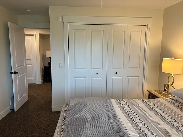 7424 Hometown Ct SE — Photo 16