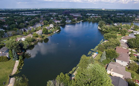 2nd image of 777 Oakwood Dr