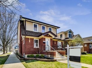 7057 N Oriole Ave, Chicago, IL 60631