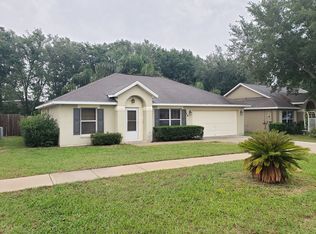3848 Bayshore Cir, Tavares, FL 32778