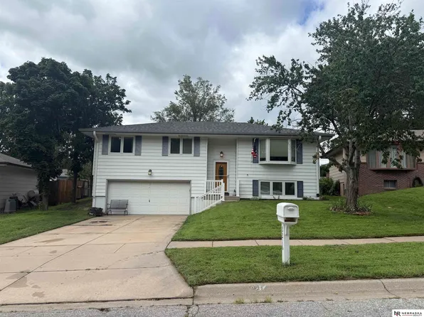 2216 Vale St, Lincoln, NE 68521