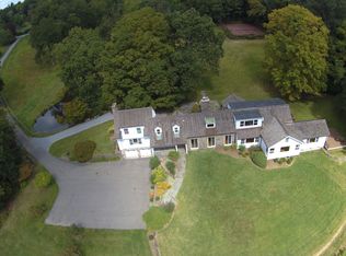 1305 Baptist Church Rd, Yorktown Heights, NY 10598