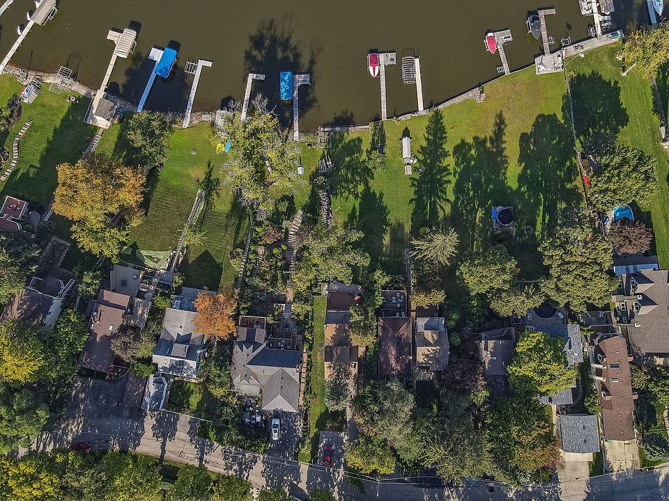 14 N Lake Ave, Fox Lake, IL 60020 Zillow