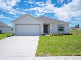 106 9th St E, Frostproof, FL 33843