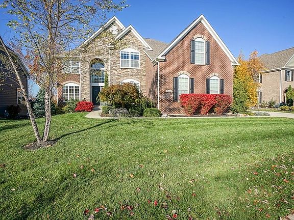 Beautiful 2 story with basement