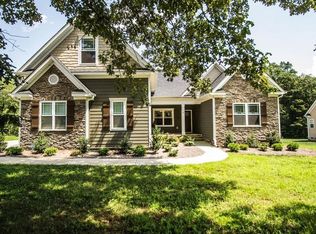 116 Millhouse Rd, Mooresville, NC 28117
