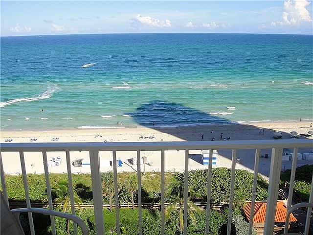 2nd image of 4301 Collins Ave APT 1005