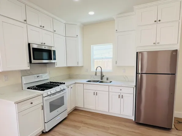 172 E Ramona St, Ventura, CA 93001