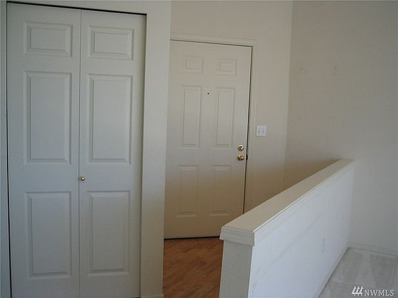 3rd image of 18608 NE 57th St #8608
