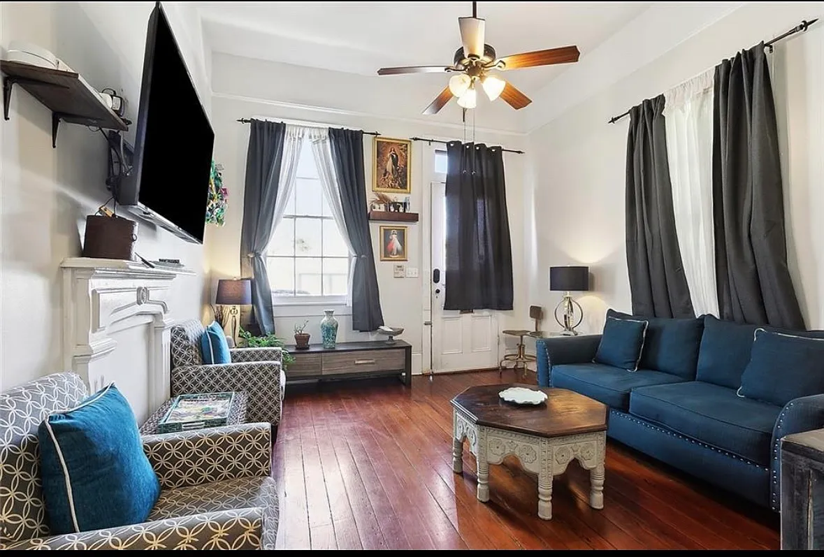 2 bed, 1100 sqft, $2,500 — Photo 2