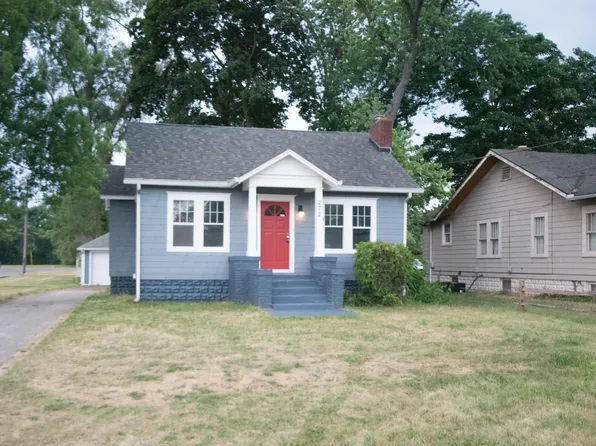 272 E Napier Ave, Benton Harbor, MI 49022