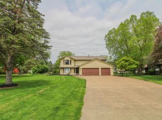 2305 Deerpath Dr, Sandusky, OH 44870