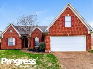 2745 Shady Well Ln, Cordova, TN 38016