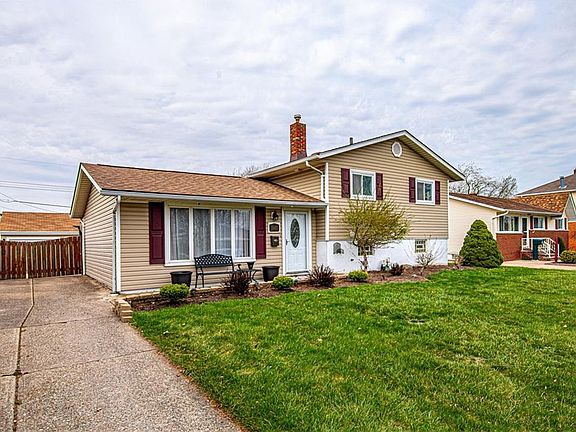 2nd image of 6410 Sandhurst Dr