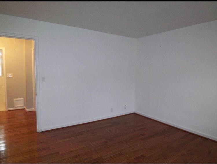 1st image of 4879 28th St S