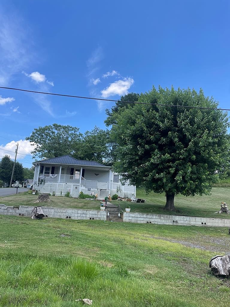 102 E View St, Galax, VA 24333 Zillow