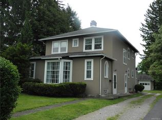 102 Prospect Ave, Hamburg, NY 14075