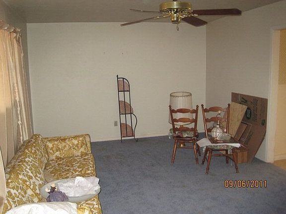 3rd image of 1712 Nabors Ln