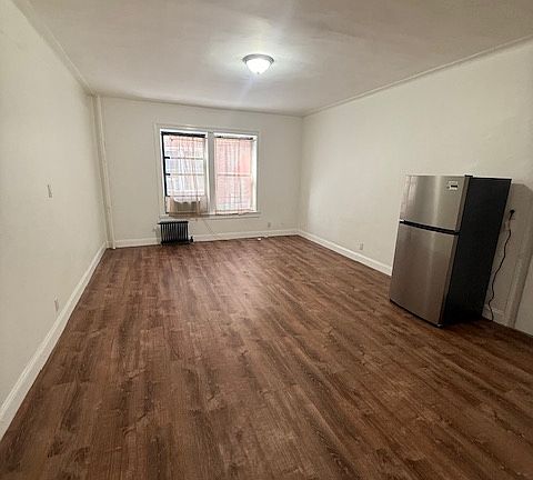 2nd image of 118-53 Metropolitan Ave Unit Kew