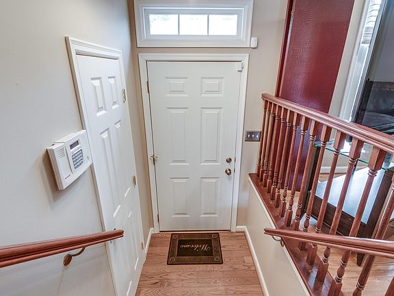 Sunken Foyer, Powder Room