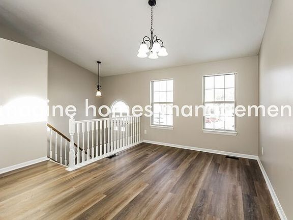 3rd image of 1476 Dunwoodie Ct