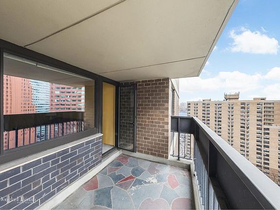 5th image of 80 Gold St #19E