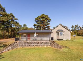 93 Benjamin Dr, Gadsden, AL 35904