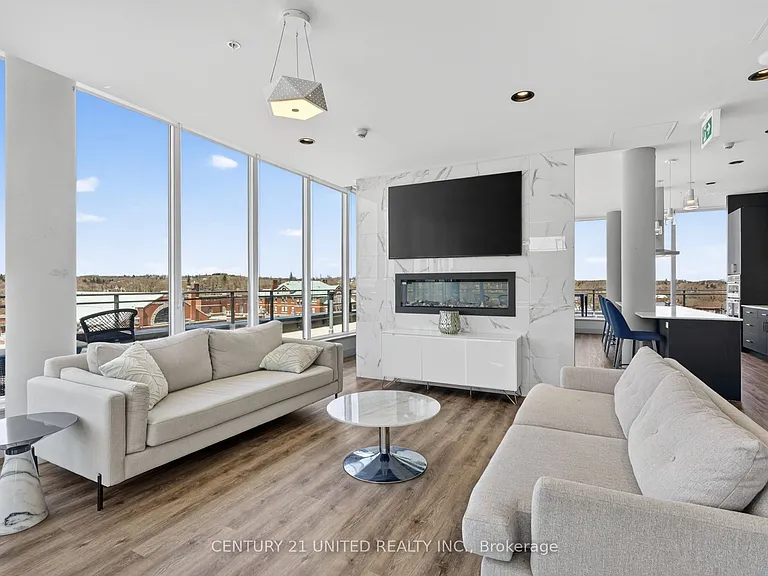 475 George St N #416 — Photo 12