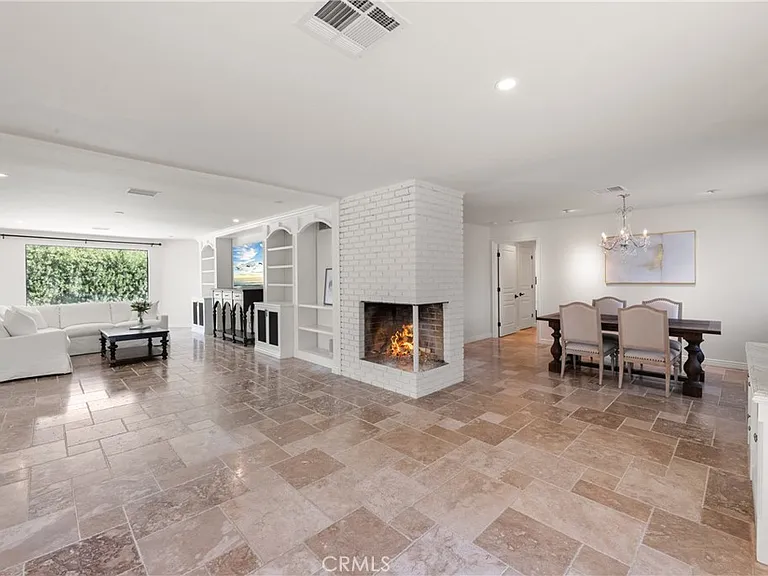 72408 Desert Dr — Photo 8