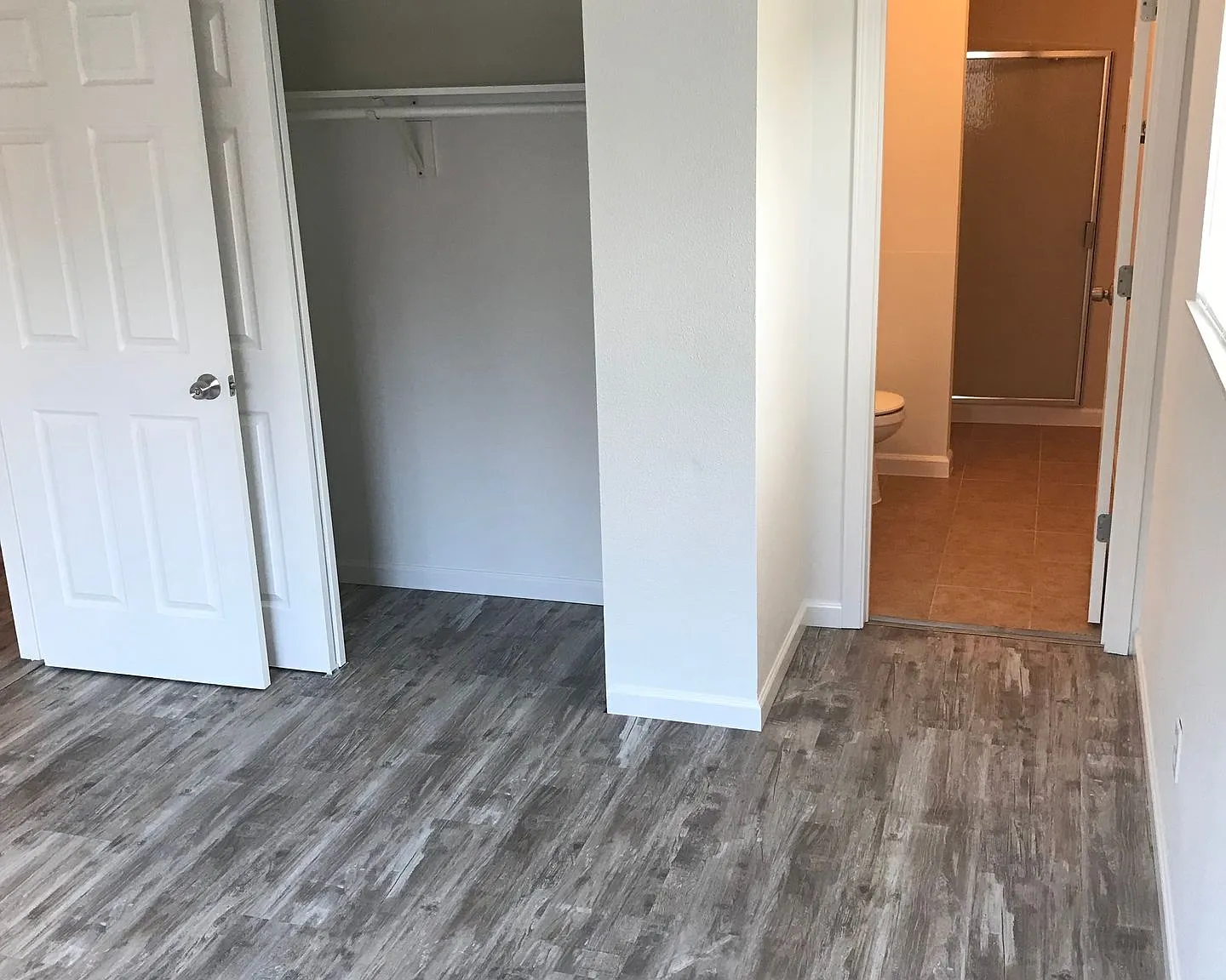 Glenview West Apartments — Photo 4