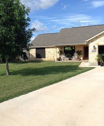 2nd image of 121 Crestway