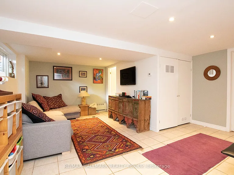 42 Glengarry Rd — Photo 27