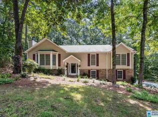 932 Independence Dr, Alabaster, AL 35007