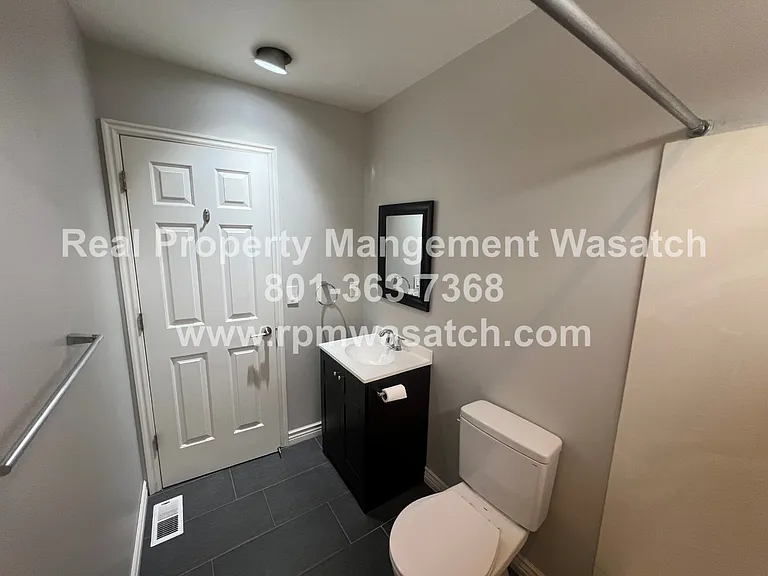 7455 S 4950 W — Photo 24
