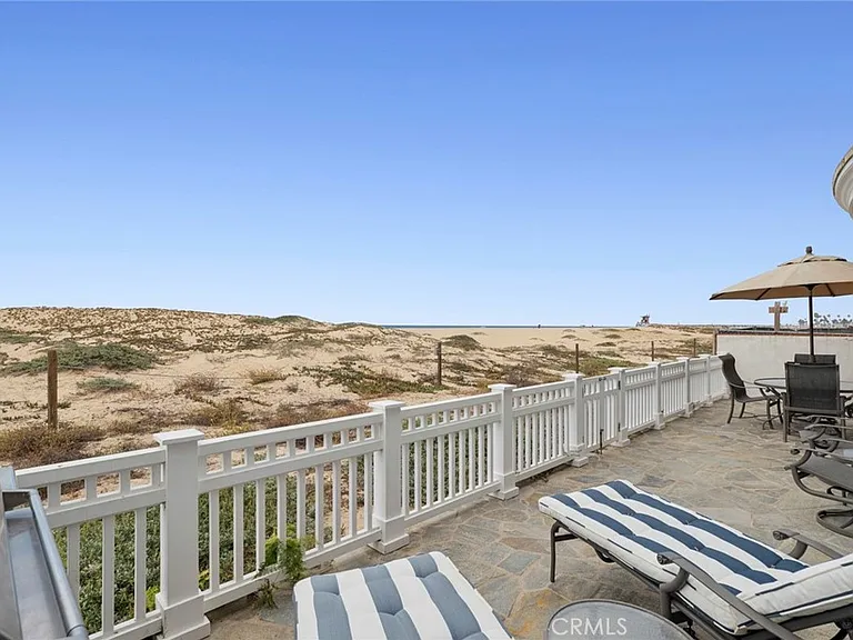 1550 E Oceanfront — Photo 6