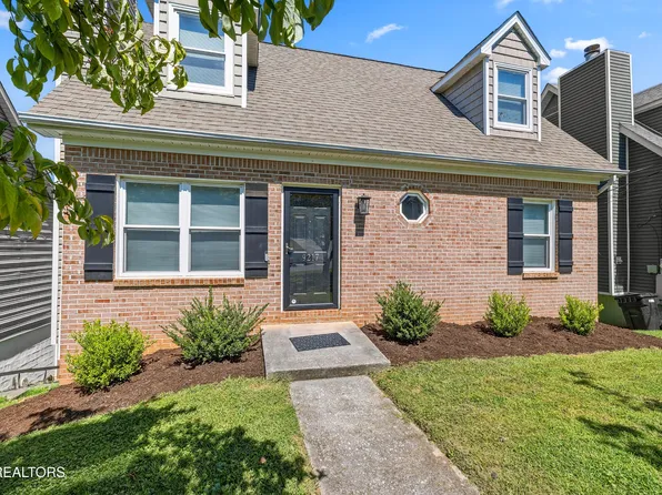 9217 Shady Mill Ln, Knoxville, TN 37922