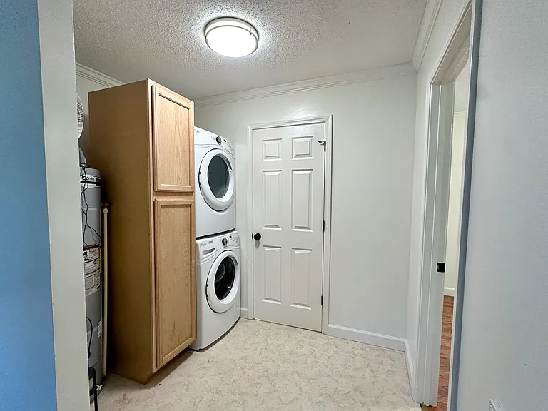 2155 Valley Rd — Photo 4
