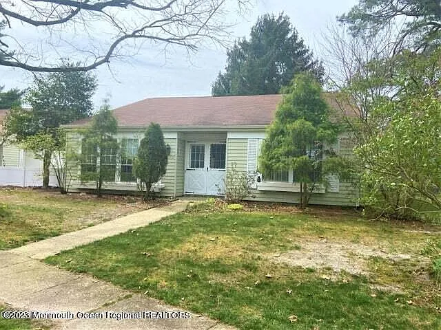 561B Malvern Ct — Photo 37