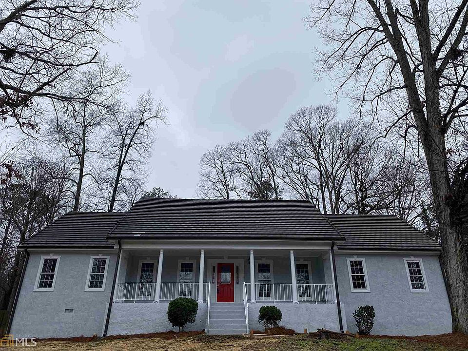 1st image of 8063 Woods Ln