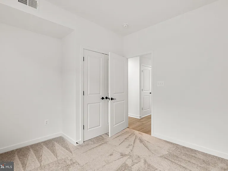 1631 Blacksmith Way #214-B — Photo 31