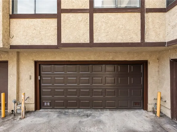21720 Hart St APT 5, Canoga Park, CA 91303