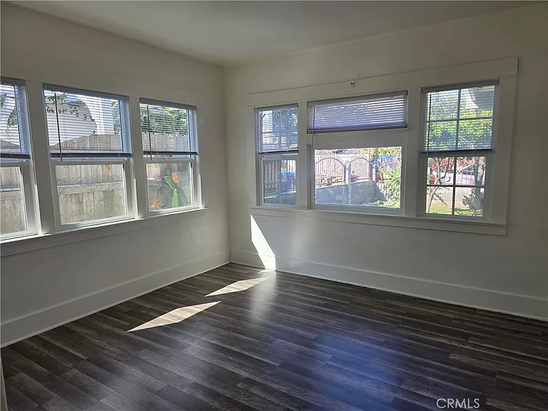 6126 Springvale Dr — Photo 11