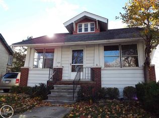 121 Hubbard St, Mount Clemens, MI