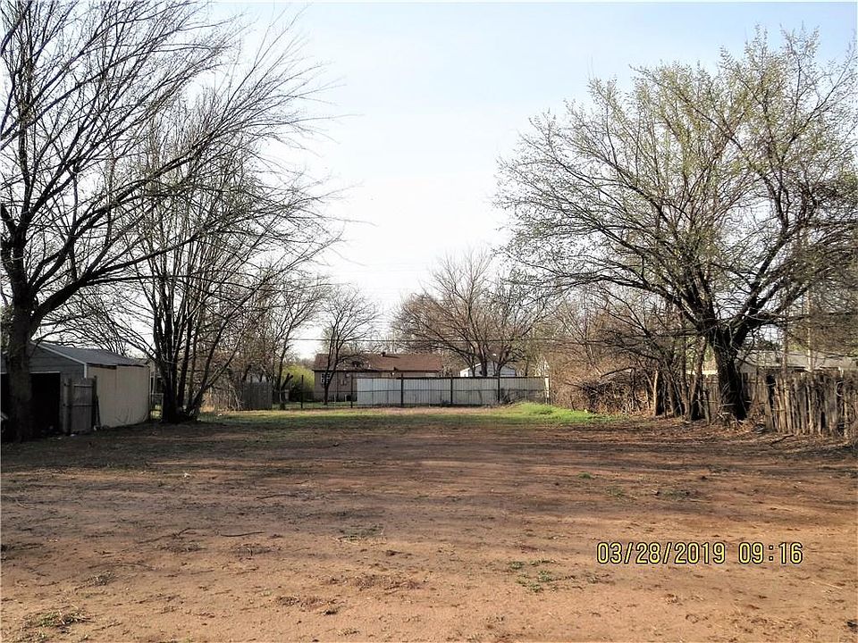 1st image of 3708 SE 15th St