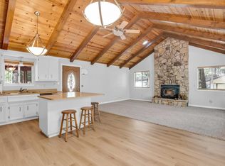 5723 Sierra Springs Dr, Pollock Pines, CA 95726