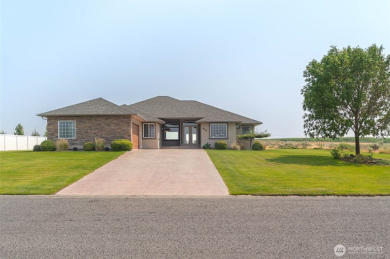 2nd image of 8071 Dune Lake Road SE