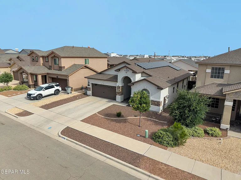 12316 Desert Path Ct — Photo 2