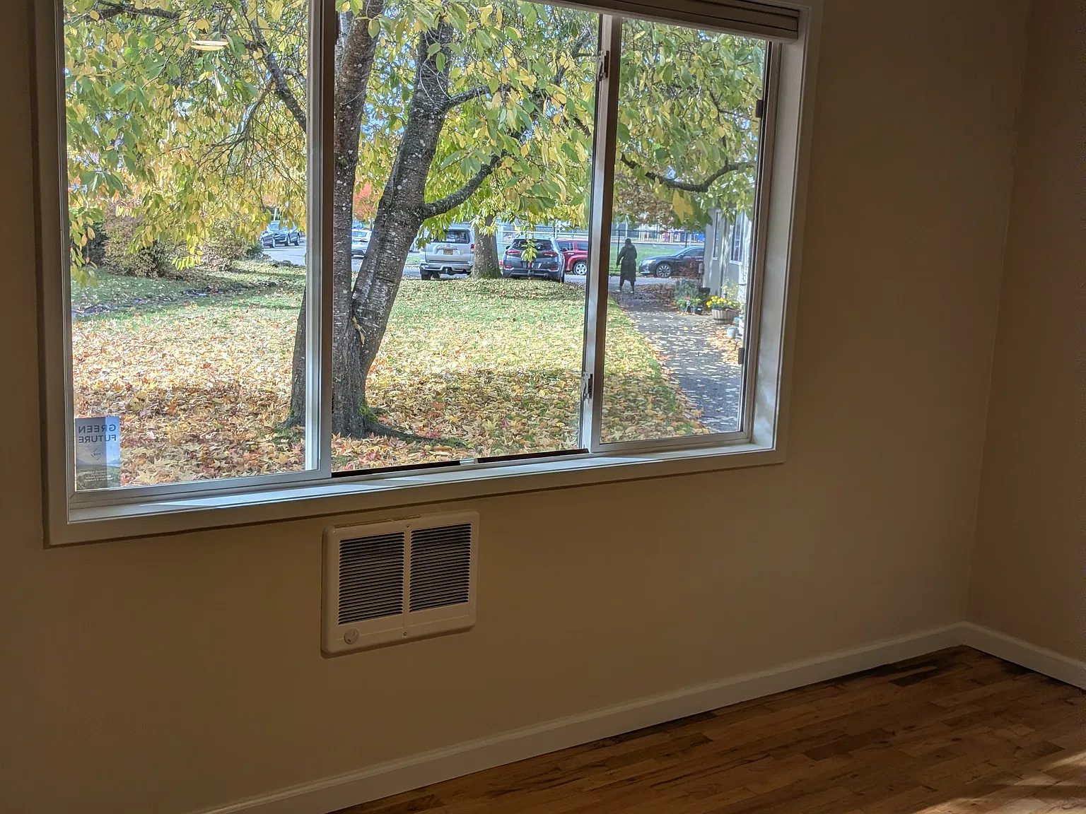2 bed, 850 sqft, $1,600 — Photo 3