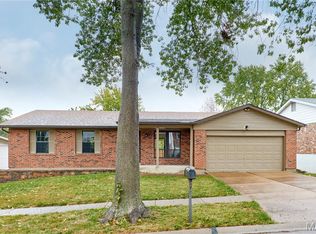 2675 Victron Dr, Saint Louis, MO 63129