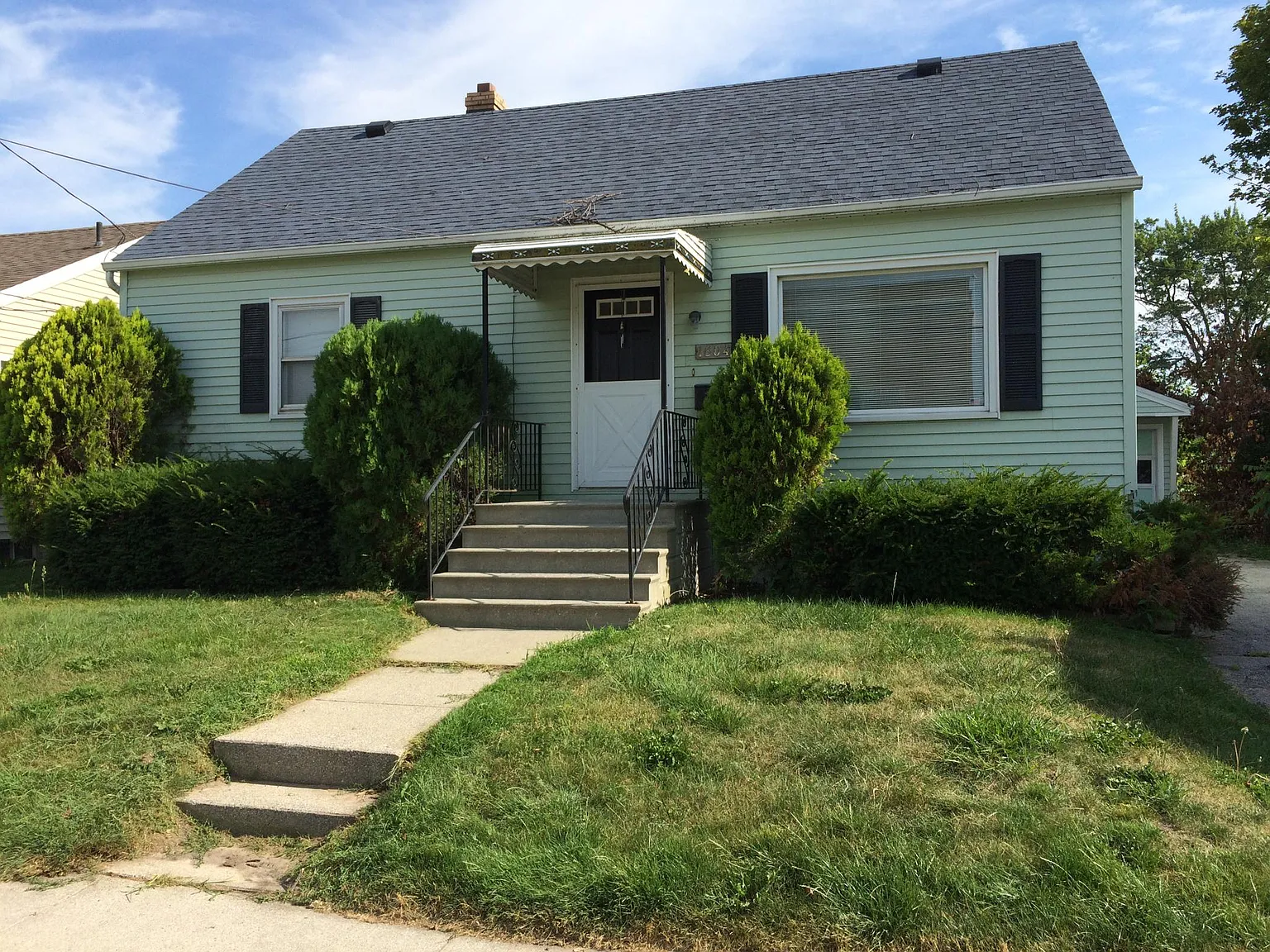 1604 Essex St photo 1